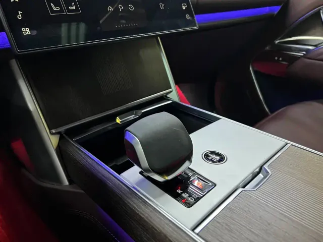Land Rover Range Rover — Фото автомобиля 7