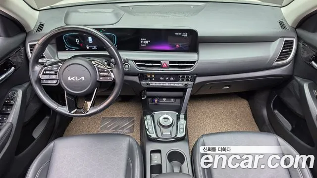 Kia Seltos Новый Seltos Бензин 1.6 турбо 2WD — Фото автомобиля 2