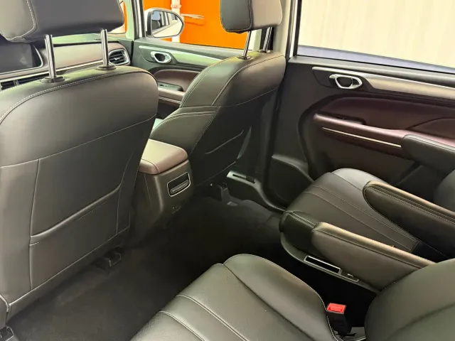GAC Trumpchi M6 — Фото автомобиля 15