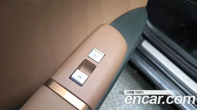 Hyundai Grandeur GN7 — Фото автомобиля 29