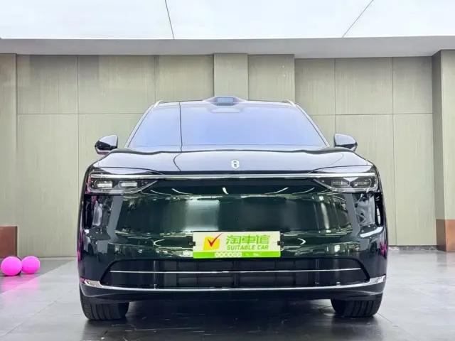AITO Wenjie AITO M7 2026 Extended Range Ultra AWD 5-Seater — Фото автомобиля 2