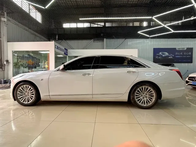 Cadillac CT6 — Фото автомобиля 10
