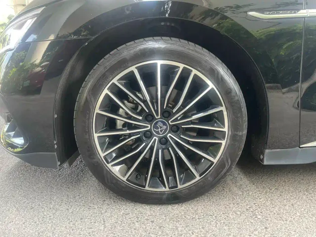 BYD Han — Фото автомобиля 10