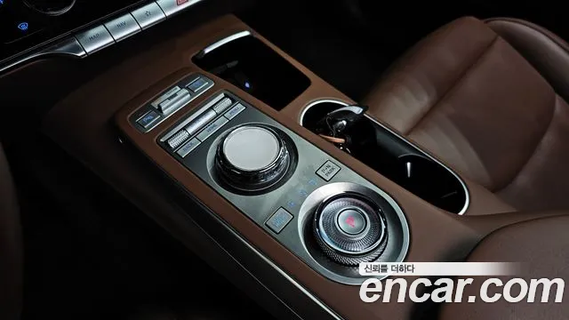 Genesis GV70 2.5T Бензин AWD — Фото автомобиля 7