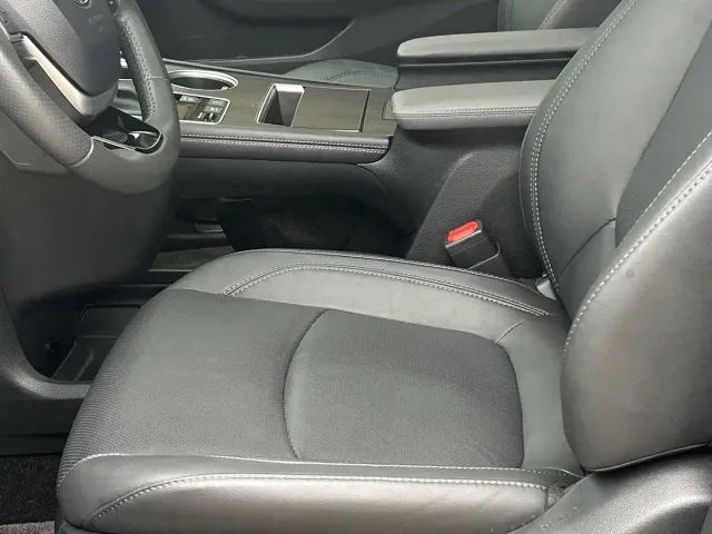 Toyota Sienna — Фото автомобиля 6