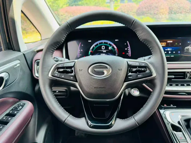 GAC Trumpchi M6 — Фото автомобиля 9