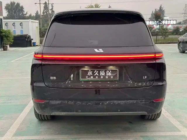 Li Auto L9 — Фото автомобиля 5