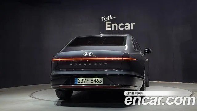 Hyundai Grandeur GN7 — Фото автомобиля 4