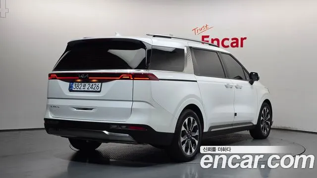 Kia Carnival 4th Gen — Фото автомобиля 2