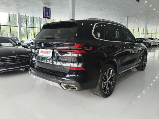 BMW X5 — Фото автомобиля 4