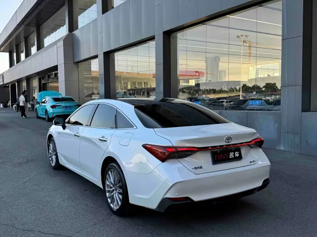 Toyota Avalon — Фото автомобиля 7