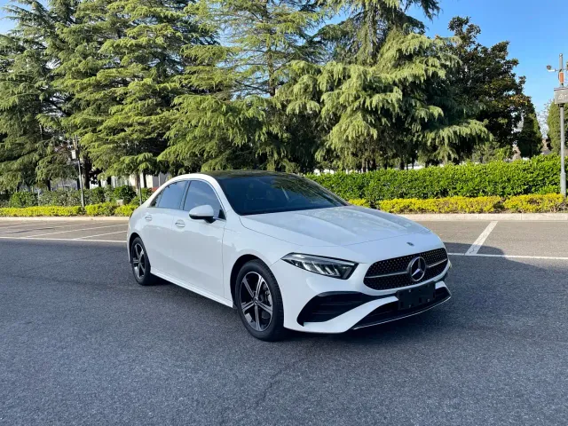Mercedes-Benz A-Class — Фото автомобиля 2