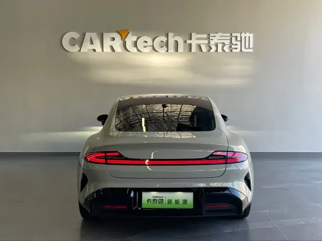Xiaomi SU7 — Фото автомобиля 5