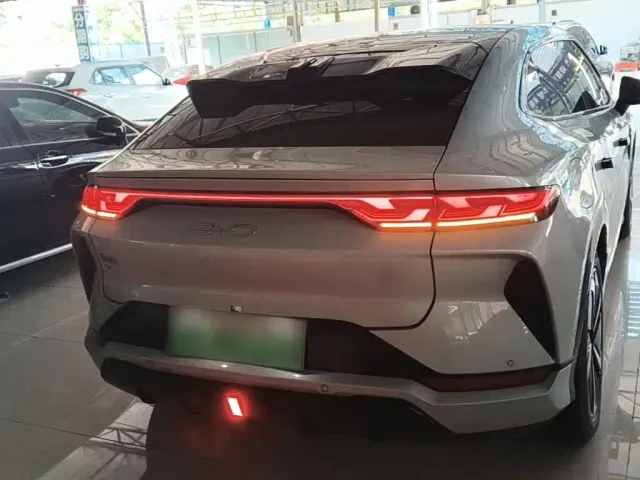 BYD Song L EV — Фото автомобиля 5