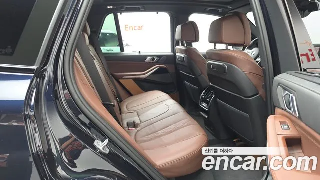 BMW X5 xDrive 40i M Sport — Фото автомобиля 9