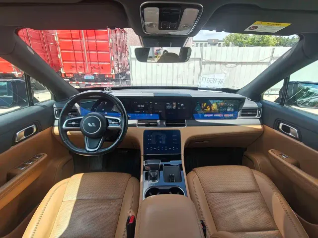 Li Auto ONE — Фото автомобиля 14