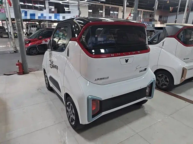 Wuling NanoEV — Фото автомобиля 4