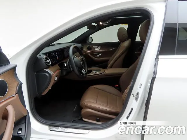 Mercedes-Benz E-Class W213 — Фото автомобиля 16