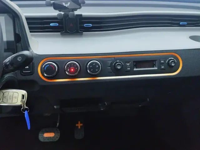 Wuling Hongguang Mini EV — Фото автомобиля 13