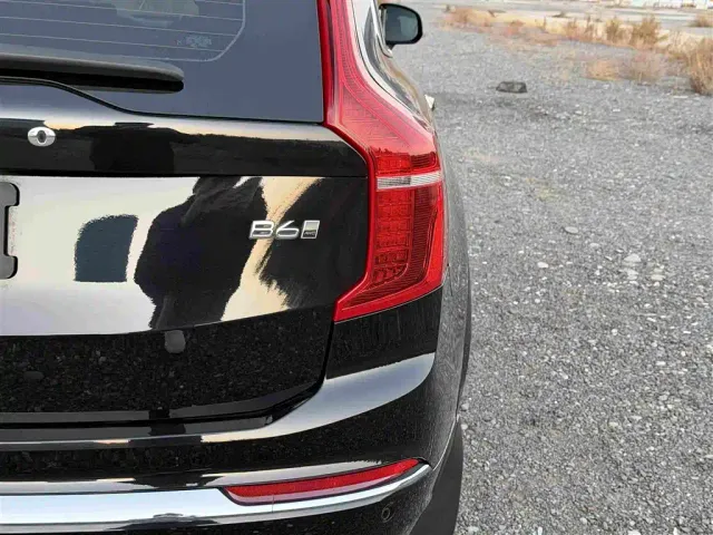 Volvo XC90 — Фото автомобиля 16