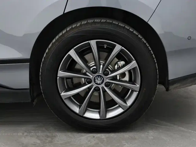 BYD Qin L — Фото автомобиля 8