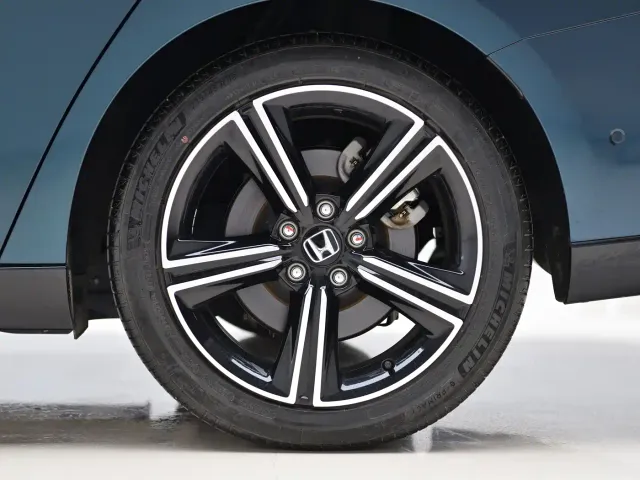 Honda Accord — Фото автомобиля 22