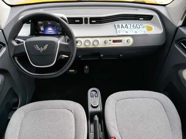 Wuling Hongguang Mini EV — Фото автомобиля 13