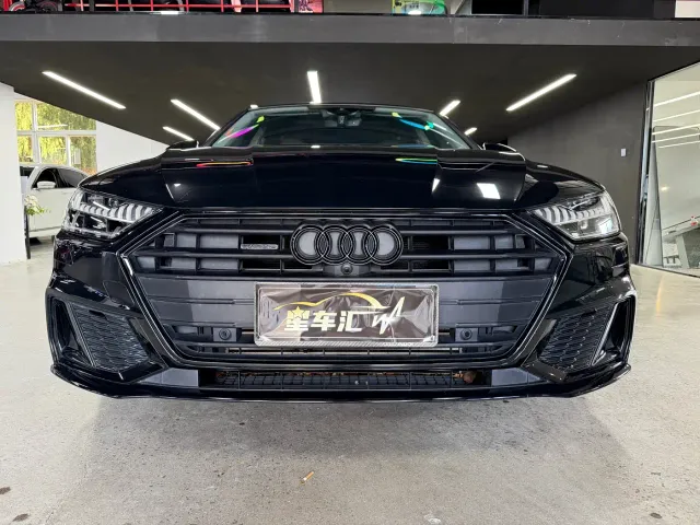 Audi A7L — Фото автомобиля 2