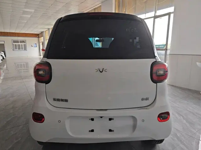 Xiaohu EV — Фото автомобиля 5