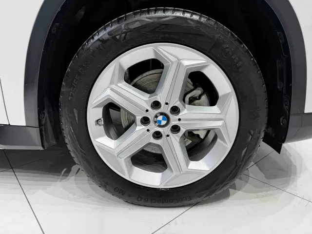 BMW X1 — Фото автомобиля 18