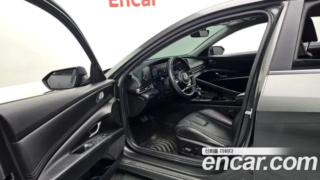 Hyundai AVANTE Avante (CN7) — Фото автомобиля 10