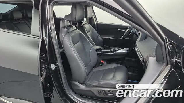 Kia EV6 — Фото автомобиля 12