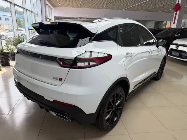 Geely Emgrand S — Фото автомобиля 20