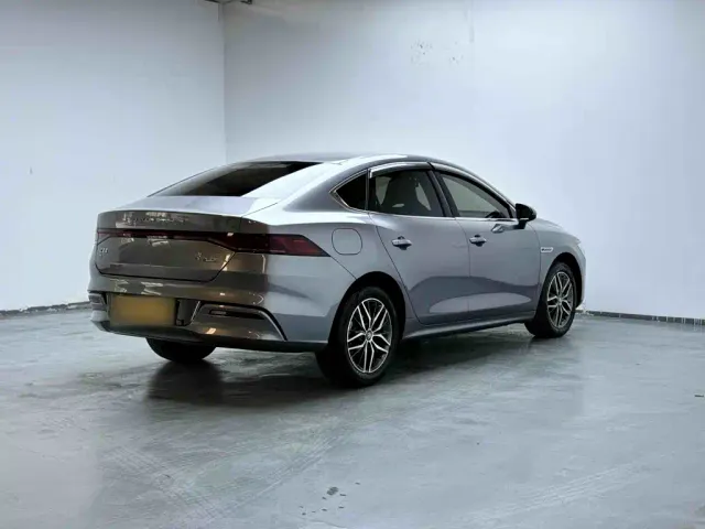 BYD Qin PLUS — Фото автомобиля 6