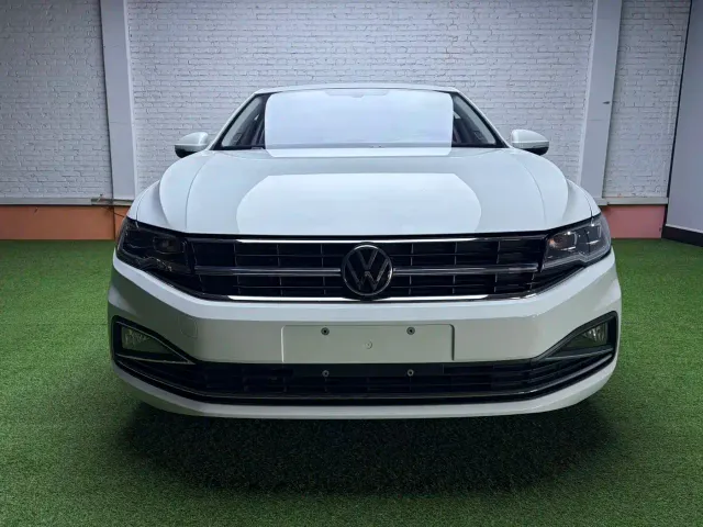 Volkswagen Bora — Фото автомобиля 2