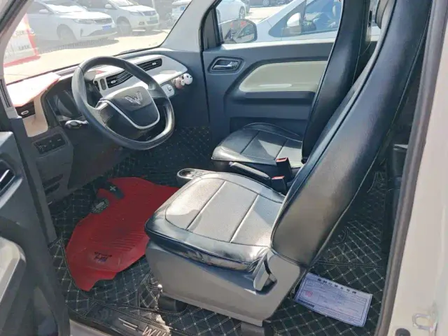 Wuling Hongguang Mini EV — Фото автомобиля 11