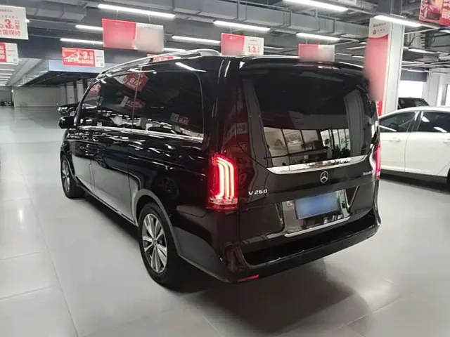 Mercedes-Benz V-Class — Фото автомобиля 4