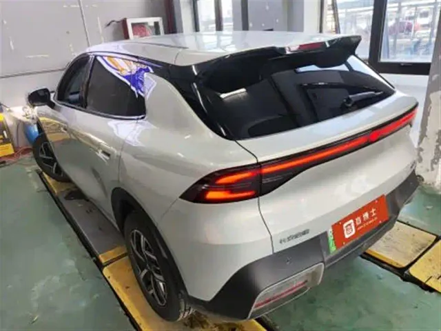 Changan Qiyuan Q05 — Фото автомобиля 3