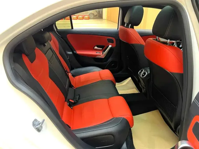 Mercedes-Benz A-Class AMG — Фото автомобиля 10