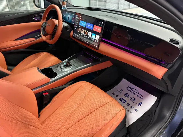 BYD Seal — Фото автомобиля 15