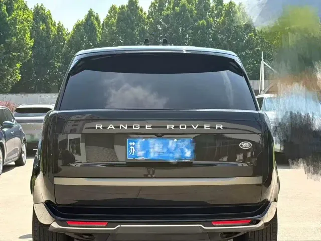 Land Rover Range Rover — Фото автомобиля 10