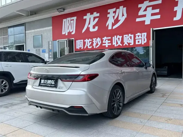 Toyota Camry — Фото автомобиля 8