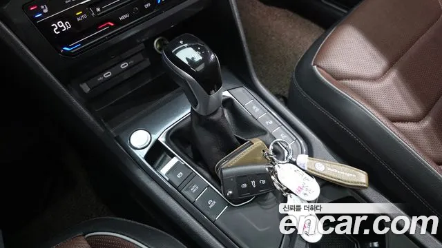 Volkswagen Tiguan — Фото автомобиля 12