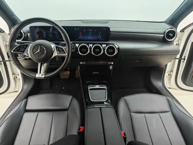 Mercedes-Benz A-Class — Фото автомобиля 8