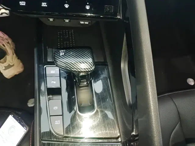 Hyundai Elantra — Фото автомобиля 13