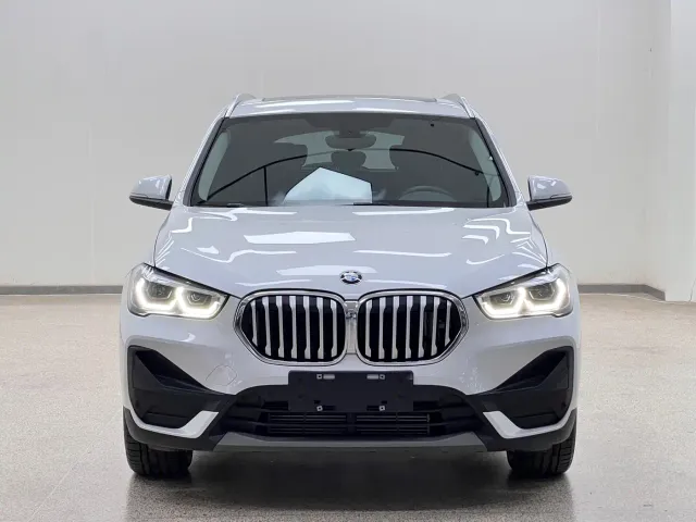 BMW X1 — Фото автомобиля 2