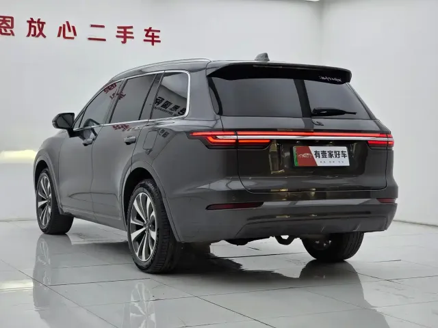Li Auto ONE — Фото автомобиля 6