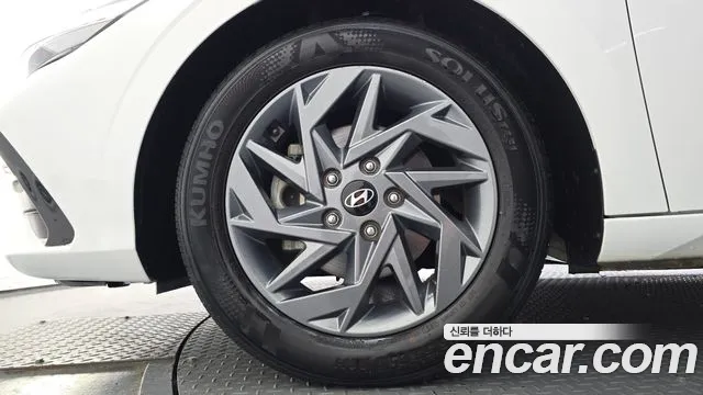 Hyundai AVANTE Новый Avante (CN7) — Фото автомобиля 5
