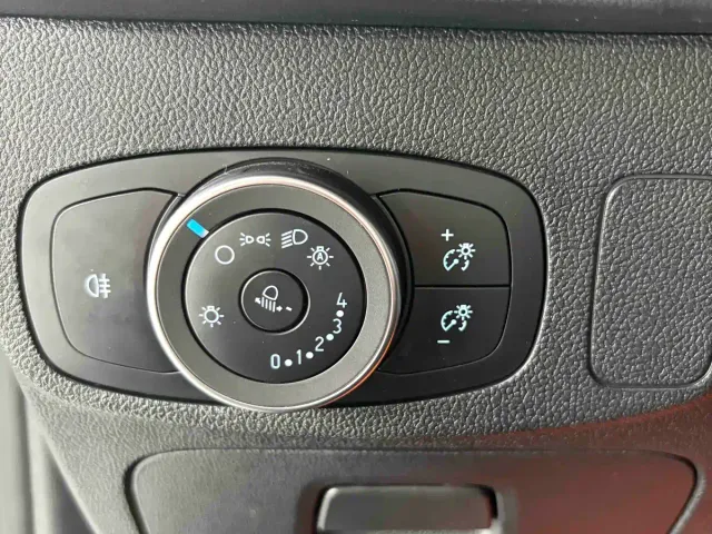 Ford Focus — Фото автомобиля 24
