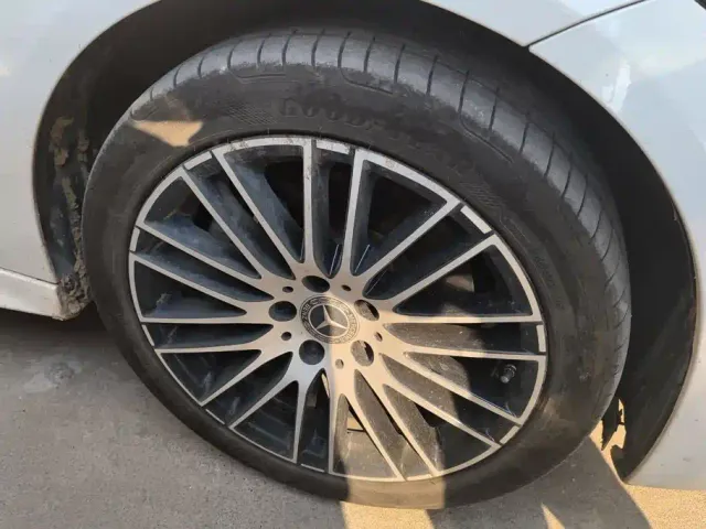 Mercedes-Benz C-Class — Фото автомобиля 6